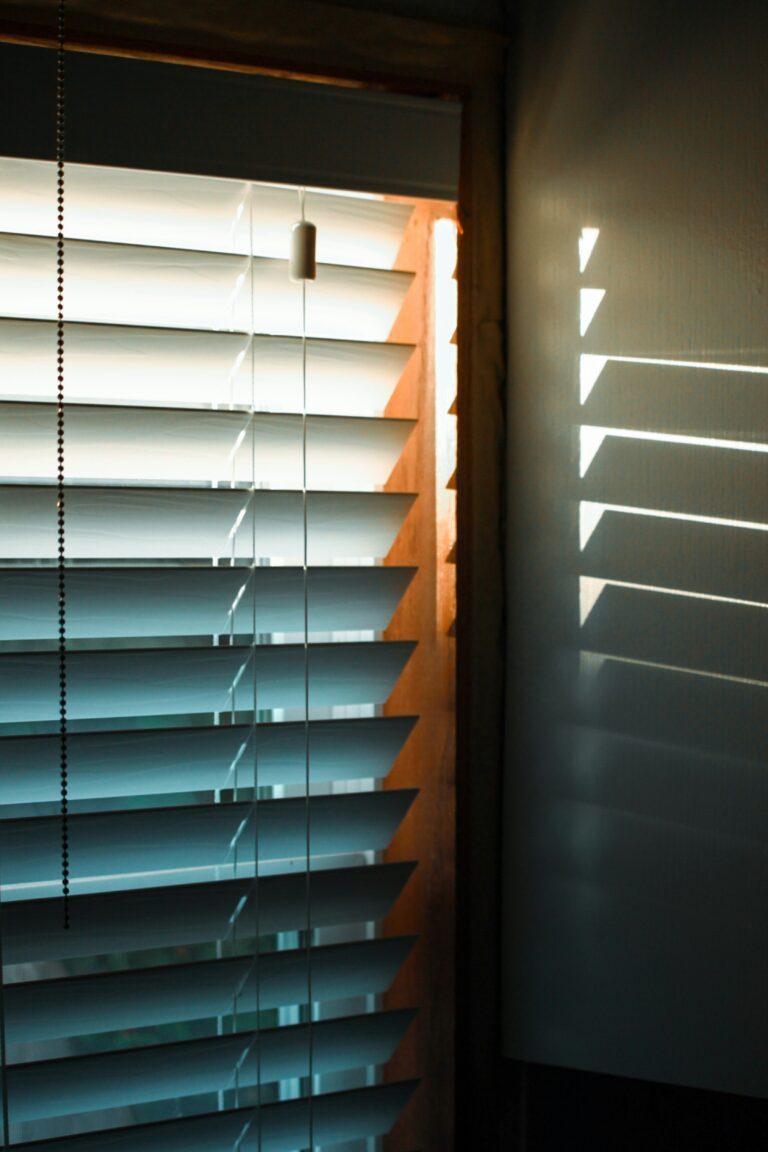 Light filtering window shades